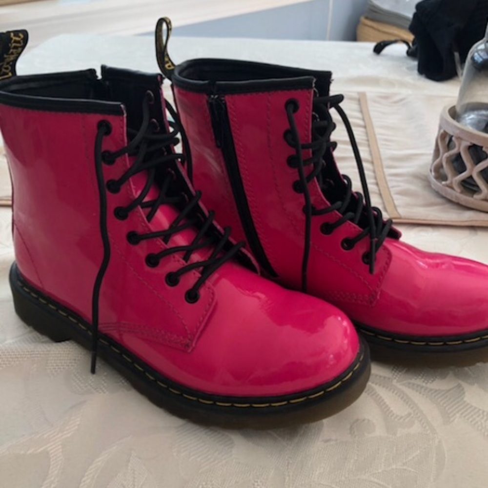 Dr. Martens Delaney side zip boot-youth